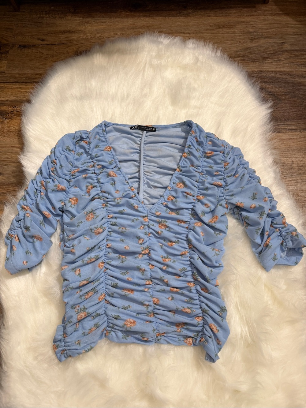 Zara Blue Floral Ruched Quarter Sleeve Top Size M